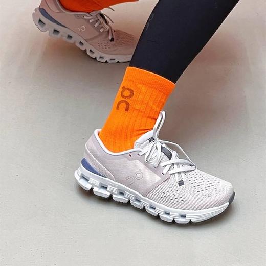 【双旦特惠:品牌特卖场清仓限购】On昂跑 Cloud X4 系列 商品图5