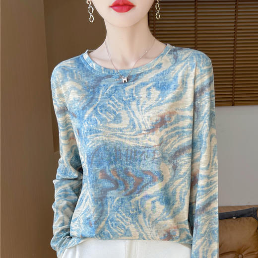 奥伊米时尚优雅100%天丝初秋圆领晕染印花薄款气质打底衫YTMA56 商品图2