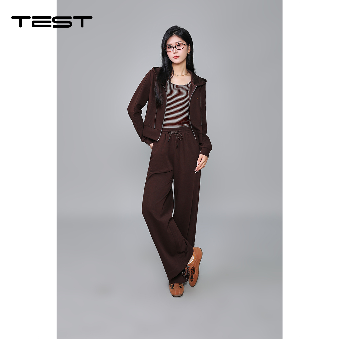 秋上新休闲风棕色拉链连帽上衣配条纹背心与阔腿裤套装裤4253044