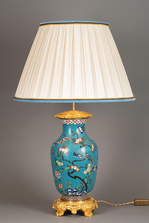 独角鹿西洋古董19世纪法国出品铜鎏金精雕装饰繁华飞鸟主题中国掐丝珐琅花瓶台灯一对 商品图1