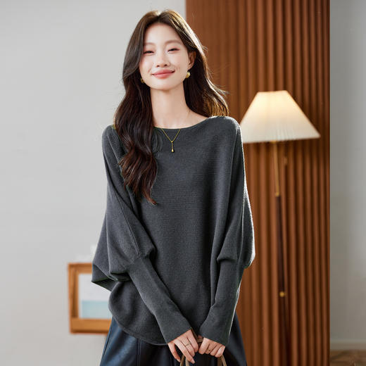 不规则蝙蝠袖毛衣，宽松慵懒风高级感针织打底衫上衣CC-QL-8347 商品图1