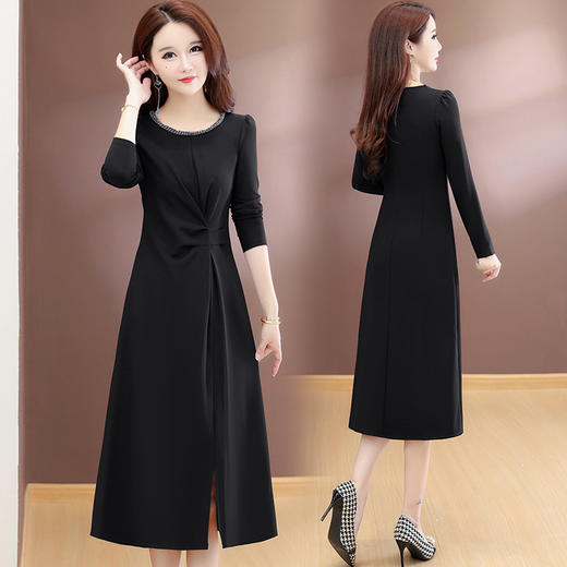 QYM 54C2508-Y时尚连衣裙圆领长袖裙时尚开衩裙压褶收腰中长款A字裙 商品图2