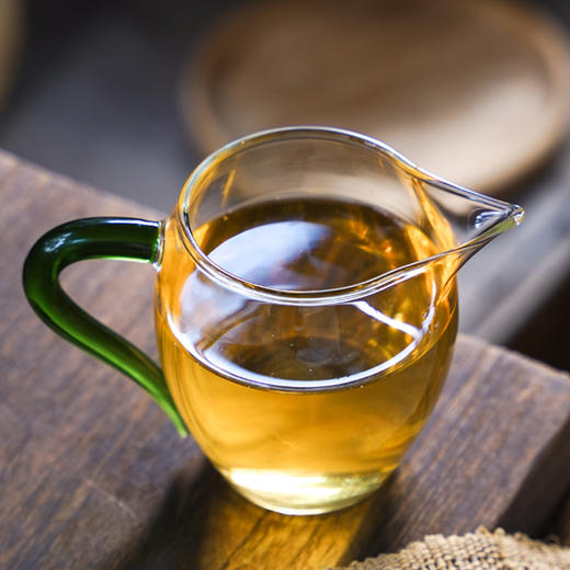 【新品开售】【品牌顶奢系列；一流纯料；最核心资源】【勐海茶王全球限量18饼】只有一年；2025年头春老班章茶王地核心古树资源；顶配茶！塔尖高奢品；357g/饼 商品图6