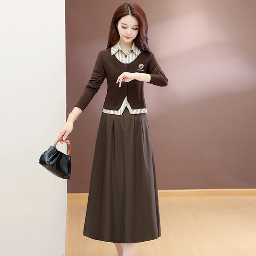 QYM 53B257-Y假两件上衣高腰半身裙两件套套装裙 商品图0