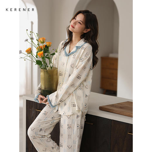 可人儿春秋季带胸垫泡泡绵女士长袖长裤睡衣可外出小众家居服套装 商品图1