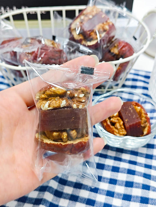 🔥零食+养生双开挂❗💰29.9怒囤5袋【君味唻枣夹核桃山楂糕】三重美味层层暴击💥秒杀普通枣夹核桃🔝性价比直接拉满👍⭕红枣糯甜➕核桃酥脆➕山楂糕爽口，真材实料拒绝凑数碎渣 商品图8