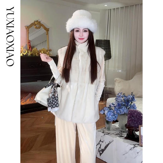 余潇潇【矜贵女主】高级珍珠本色天鹅绒水貂毛立领马甲收腰系绳皮草 商品图0