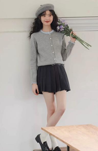 老米优品🎈秋日叠搭feel《Miu式美学假两件针织衫》包芯纱软糯温暖，百搭又别致~ 商品图6