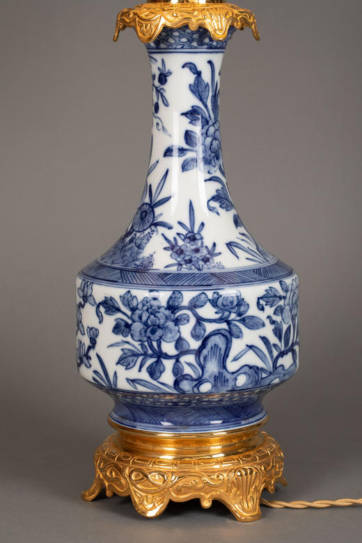 独角鹿西洋古董19世纪法国出品铜鎏金饰中国青花瓷瓶灯一对 商品图4