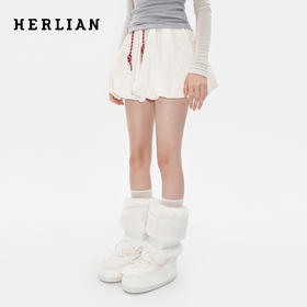 2025秋季新品女士光泽感缎面抽绳设计花苞短裙