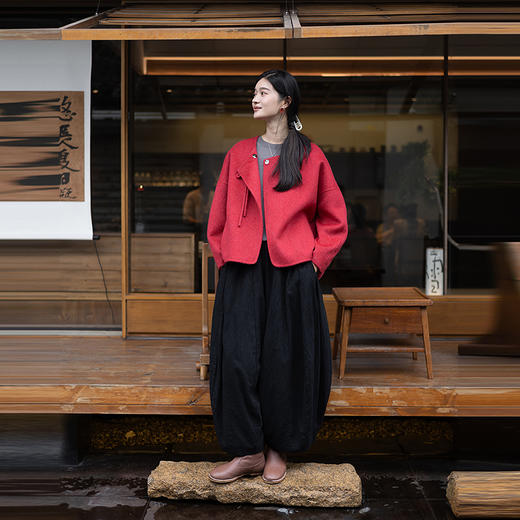 绽放548朵/绵羊毛茧型设计感宽松落肩短款毛呢外套秋冬新款呢大衣 商品图2