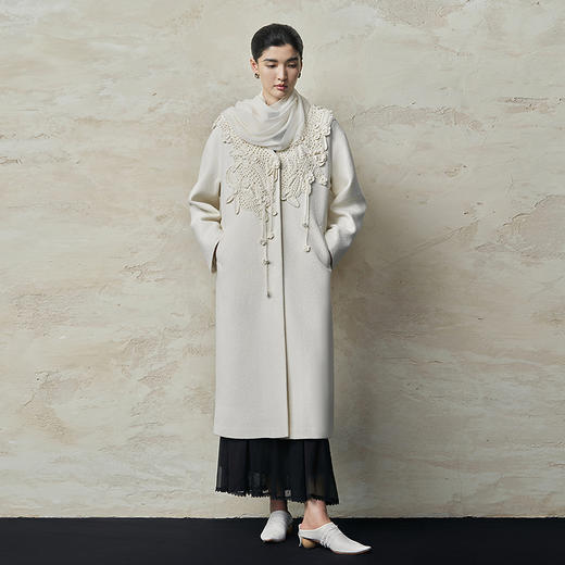 【林栖设计小店】【手工钩花】绵羊毛外套上衣配丝巾2025秋冬新款大衣女1953050 商品图1