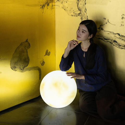 绽放596朵/双面穿棉麻提花圆领水滴型系扣气质文艺新款长袖T恤女 商品图0