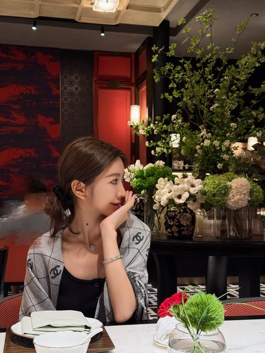 专柜流出100%正香奶奶真丝羊毛双面围巾披肩 商品图14