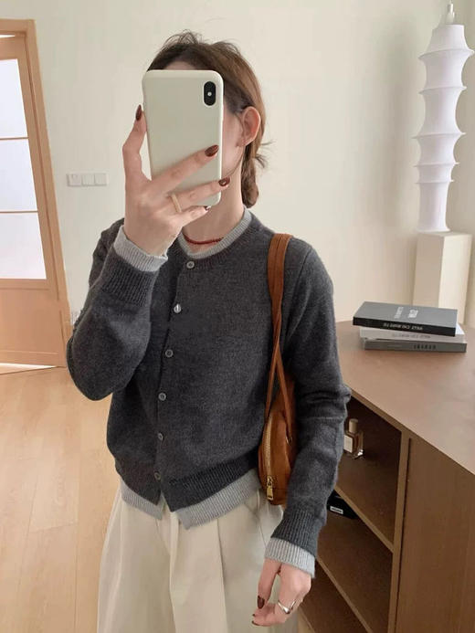 老米优品🎈秋日叠搭feel《Miu式美学假两件针织衫》包芯纱软糯温暖，百搭又别致~ 商品图4