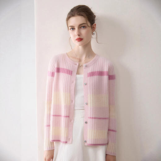 「自」全新升级【铂金会员661/天猫899/差价238】(04544)洛诗琳彩色条纹拼色100%羊绒衫2025秋冬韩系氛围感毛衣开衫 商品图1