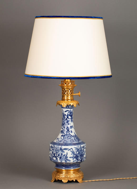 独角鹿西洋古董19世纪法国出品铜鎏金饰中国青花瓷瓶灯一对 商品图3