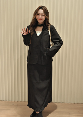 黑色套裙太绝了！干练轻熟风，气质直接拉满～