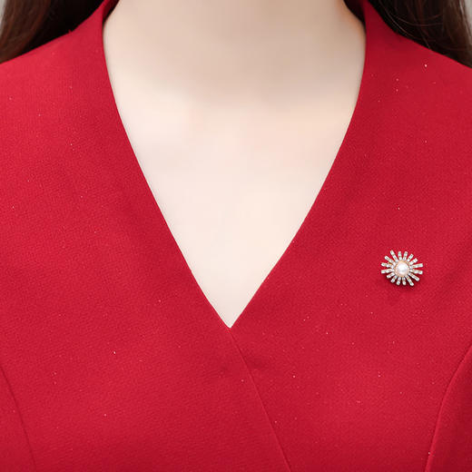 QYM 1315C361-Y连衣裙中长款开衩礼服裙 商品图3