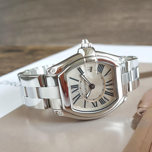 【95新】CARTIER 卡地亚跑车系列W62016V3石英机芯33*37MM（女款）日期显示130925TJ08 商品图4