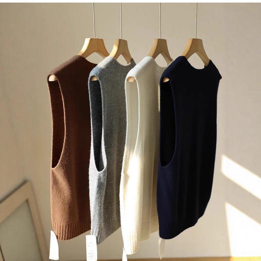 2025秋冬V领100美丽诺绵羊毛针织背心马甲！女款宽松显瘦 叠穿神器7色! 商品图3
