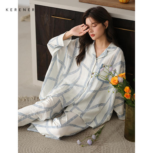 可人儿春秋季带胸垫泡泡绵女士长袖长裤睡衣可外出小众家居服套装 商品图1