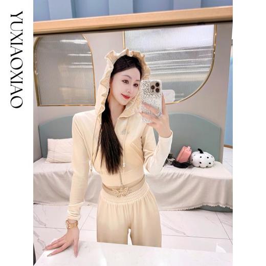 余潇潇【里约漫步】优质丝绒时髦收腰短款外套&螺纹腰头直筒裤套装 商品图0