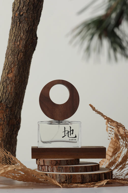 迦闻ZENWOOD浓香精「地」50ml礼盒装 商品图1