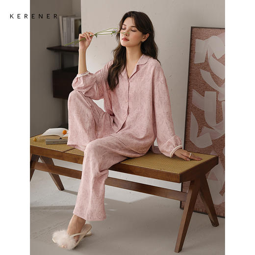可人儿春秋季带胸垫泡泡绵女士长袖长裤睡衣可外出小众家居服套装 商品图2
