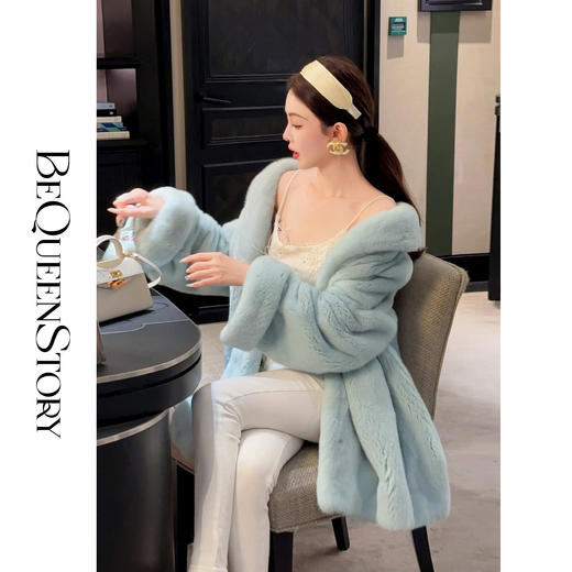 余潇潇【冰蓝幻想】重工轻奢紫金短二挽袖水貂钩扣翻领外套 商品图2