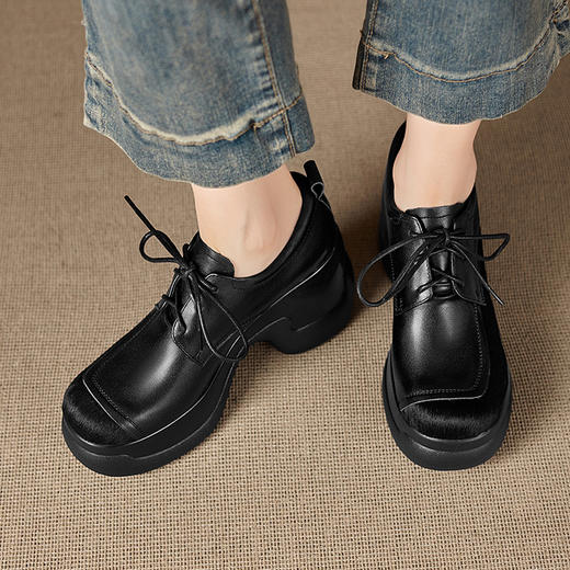 【预售5天】英伦风厚底松糕小皮鞋女软皮软毛新款春秋季高跟粗跟系带单鞋MQE&G150-6 商品图1