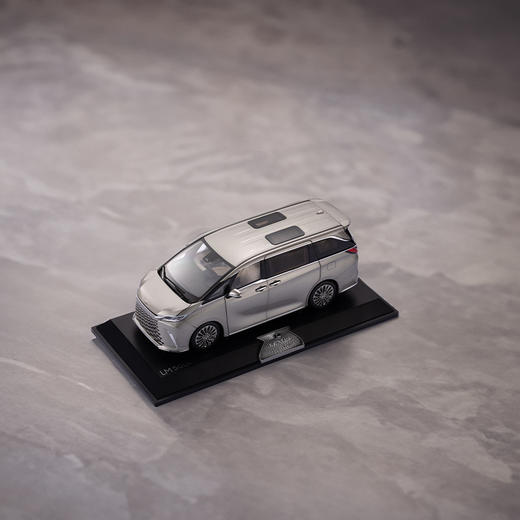 1/18 LM 500h御世版车模，多色可选。 商品图2