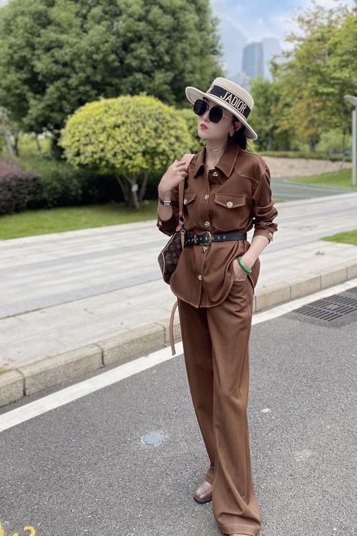 Kai & Kiera 气质单排扣焦糖色衬衣 17009 商品图1