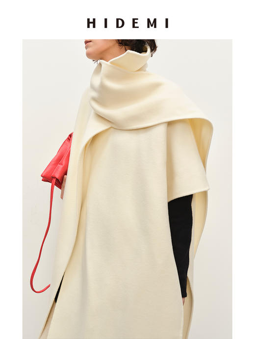 HIDEMI 简约设计感围巾式大廓形斗蓬双面呢大衣 黑色/奶白色 商品图3