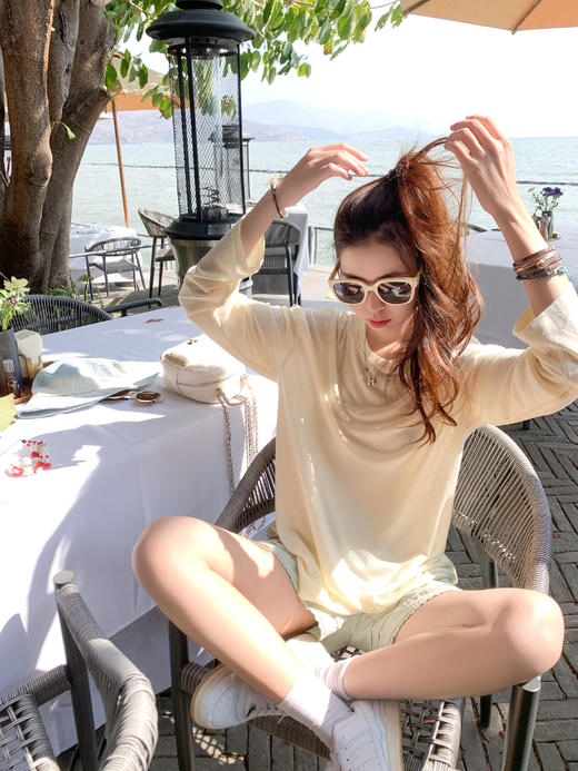 【110元任选2件】最后一波现货！慵懒百搭浅黄色宽松防晒长袖T恤 商品图5