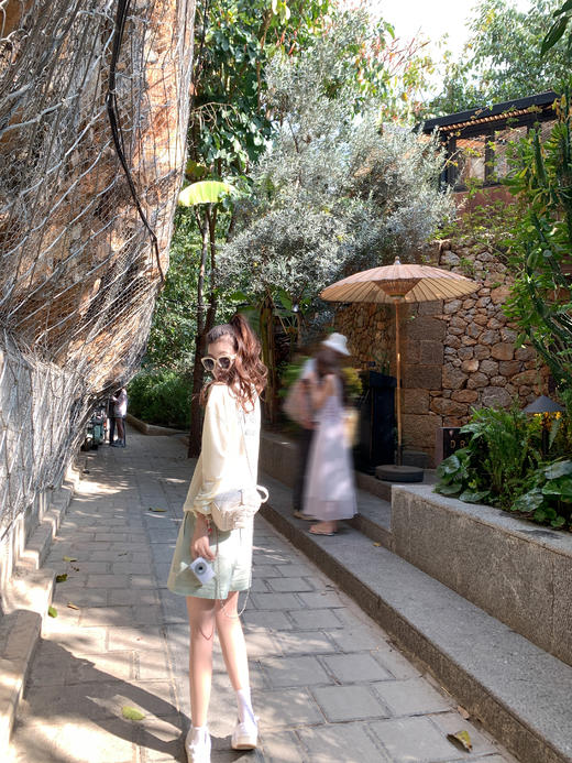 【110元任选2件】最后一波现货！慵懒百搭浅黄色宽松防晒长袖T恤 商品图9