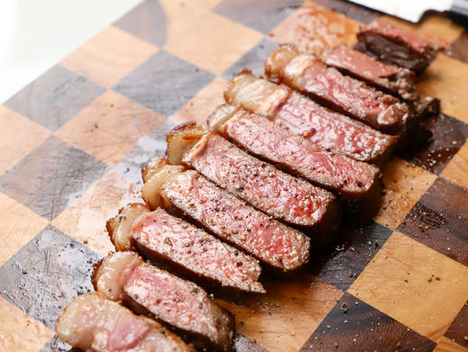 【厚切汁水足】阿根廷谷饲原切西冷牛排1公斤厚切 商品图2