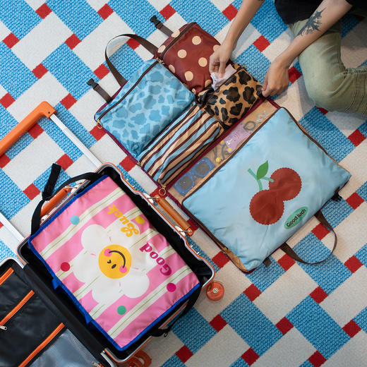 板牙专属！！半房彩虹花花六合一收纳袋 商品图0