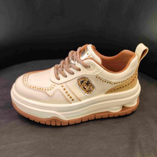 LFGJ凌介女鞋 10121 时尚百搭厚底休闲鞋 商品图1