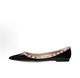 Valentino华伦天奴 Rockstud GARAVANI 漆皮 铆钉经典 铆钉鞋 休闲单鞋 女款 黑色