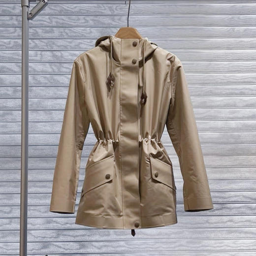 【厂家补贴直降100】巴*莉同款高定夹克式风衣（X25F3404）基地直邮 商品图0