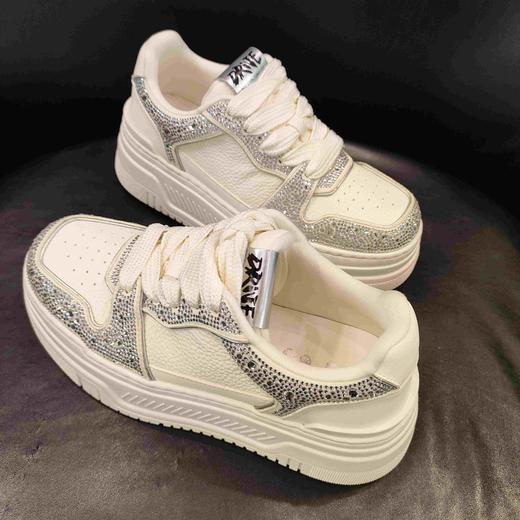 LFGJ凌介女鞋  15604  时尚百搭厚底板鞋 商品图8