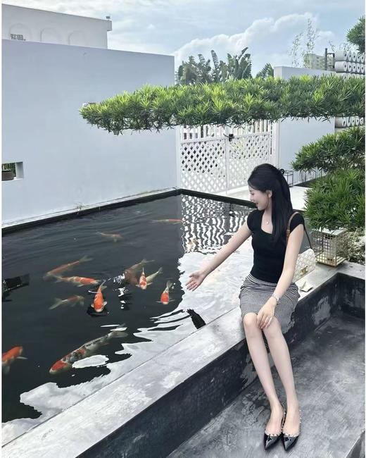 Valentino华伦天奴 Rockstud GARAVANI 漆皮 铆钉经典 铆钉鞋 休闲单鞋 女款 黑色 商品图2