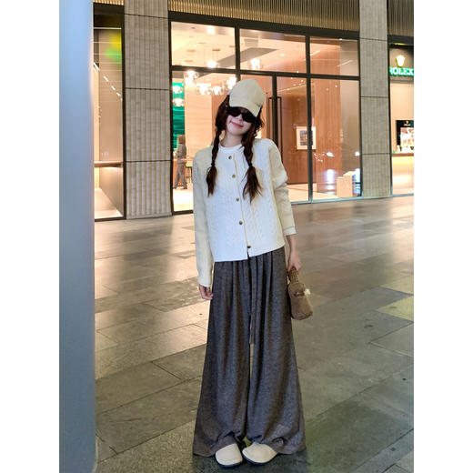 <曾小咸推荐>3.18现货秒杀 ！微信超特价！韩系2色麻花针织毛衣 日常169.99 立减80 秒杀89.99！！休闲裤 秒杀79.99 商品图2