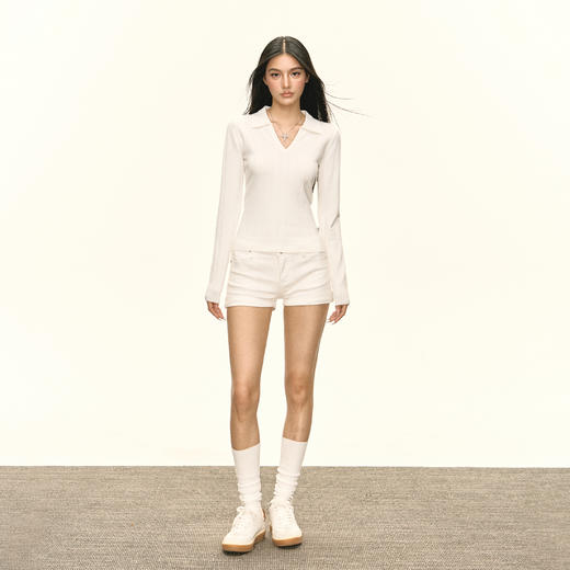 Ariseism 美式复古设计感v领白色polo长袖针织衫女秋季新款上衣 商品图4