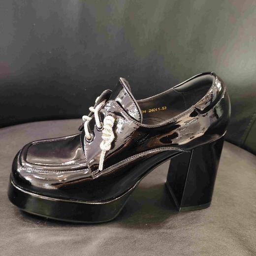 LFGJ凌介女鞋 X0104 时尚百搭粗跟鞋 商品图1