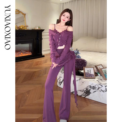 余潇潇【罗兰情调】棉感弹力针织短外套&花边吊带&松紧裤子四件套 商品图4