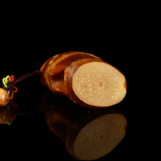 孤品017218天然竹根随形印章带穗-3.5*2.3*6.0cm 商品图4