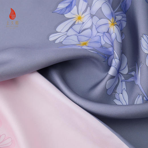 上久楷SAINTJOY/上久楷 双面印花真丝方巾 双色花影WJ3J025206003 商品图5