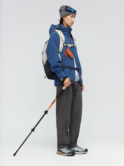 【春上新】【7折】6楼OUTDOOR户外休闲舒适时尚百搭单层冲锋衣吊牌价1999元折后价1399元 商品图3